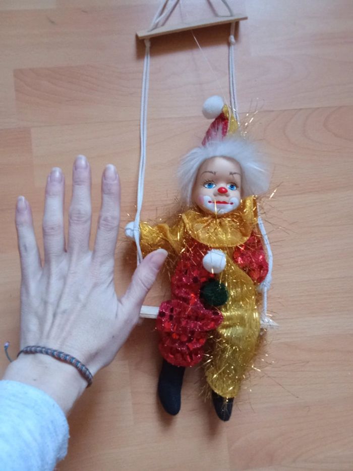 Petit clown a suspendre - photo numéro 5