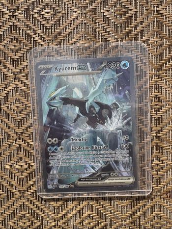 Kyurem alt ev10.5 165/086