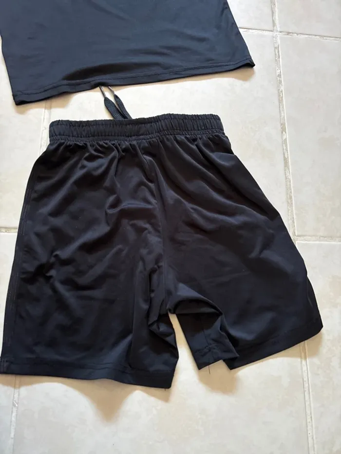 Ensemble de sport garçon taille 6ans - photo numéro 5