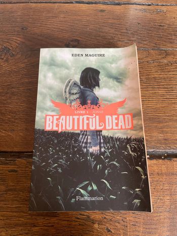 Beautiful Dead - Eden Maguire