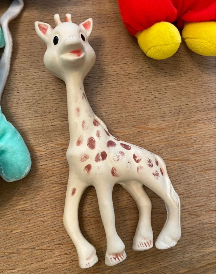 Lot de 13 petites peluches et une girafe Sophie - photo numéro 3