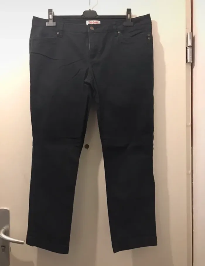 Pantalon jeans femme coupe droite john baner noir taille 46
