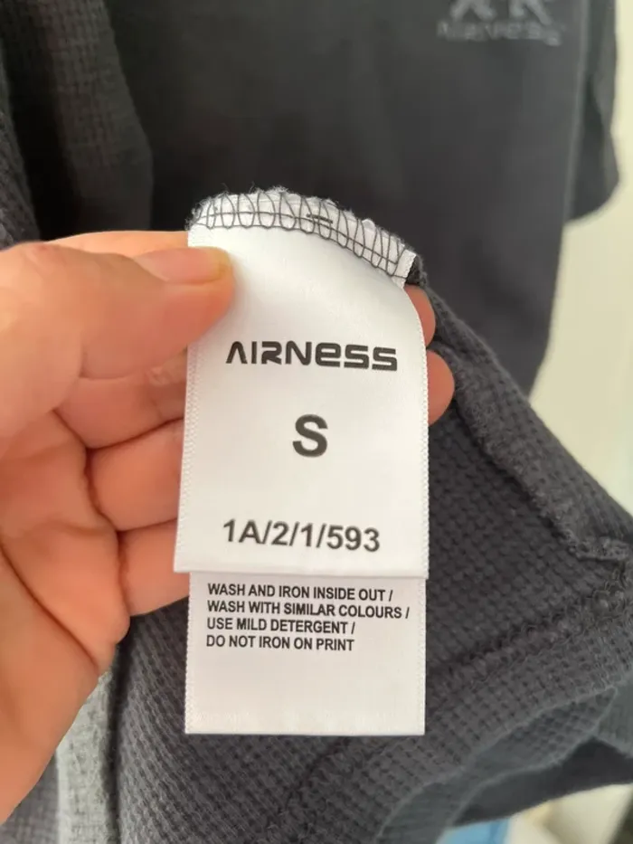 T-shirt Airness taille S enfant - photo numéro 4