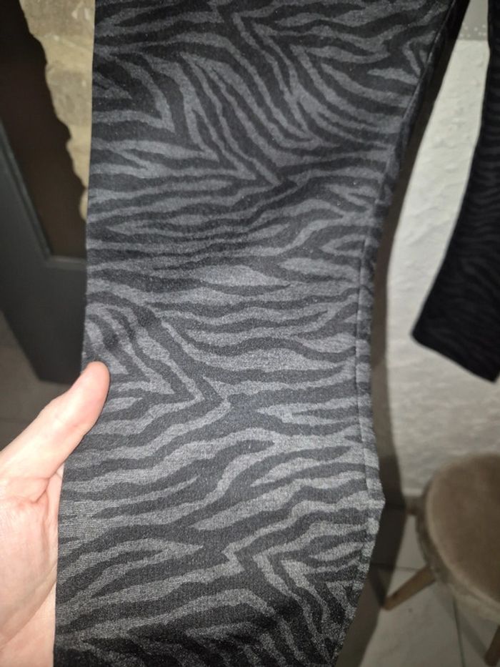 Magnifique legging de sport tissu de qualité non transparent taille 48 - photo numéro 2
