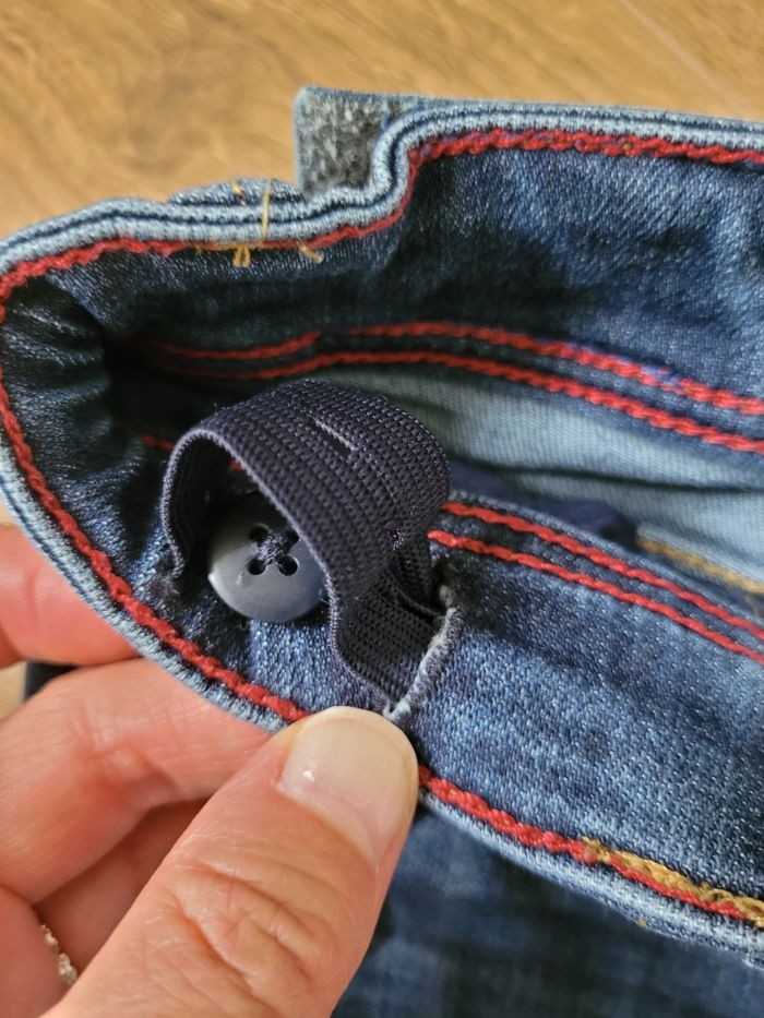 Lot 2 jeans garçon 5 ans - photo numéro 3