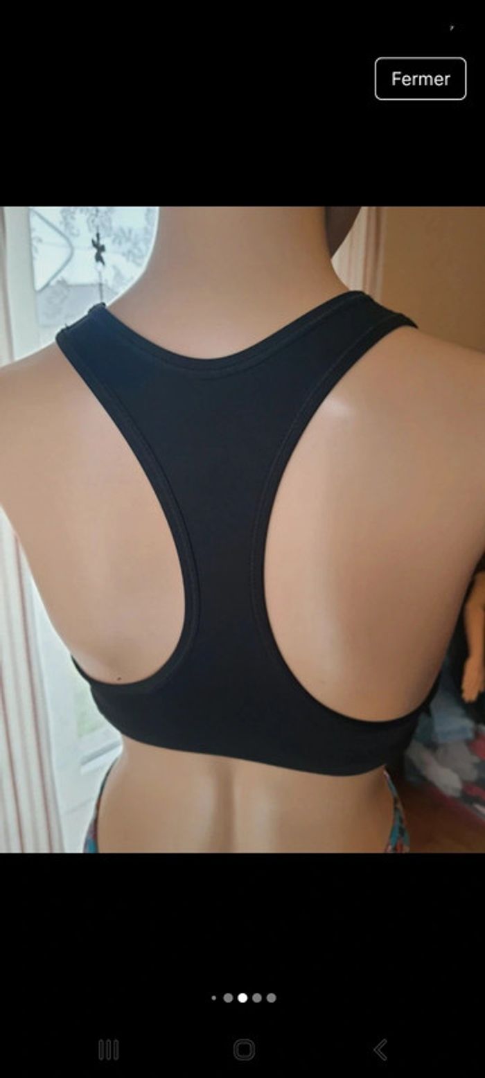 Brassière de sport Nike noire taille XS dry fit - photo numéro 16