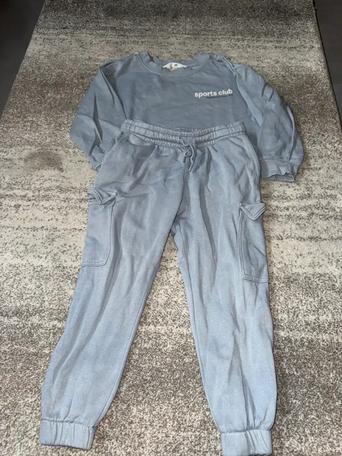 Ensemble jogging taille 110