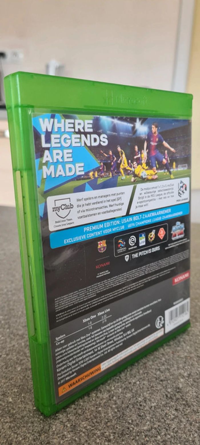 PES 2018 - photo numéro 2