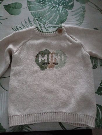Pull crème avec écriture Mini aventurier 