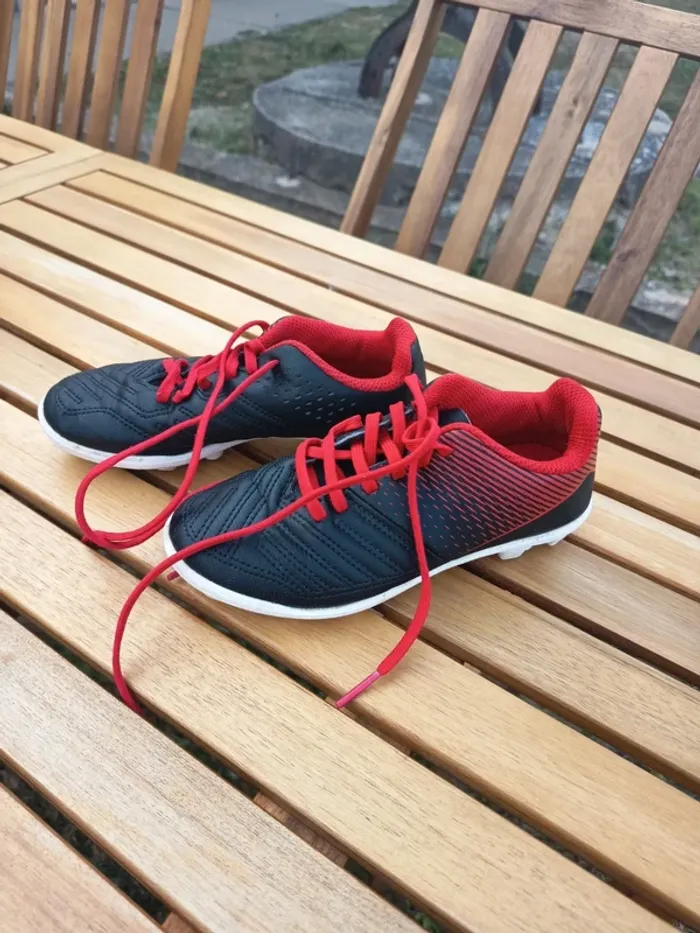 Paire de crampons à lacet de foot kipsta pointure 29 - photo numéro 2