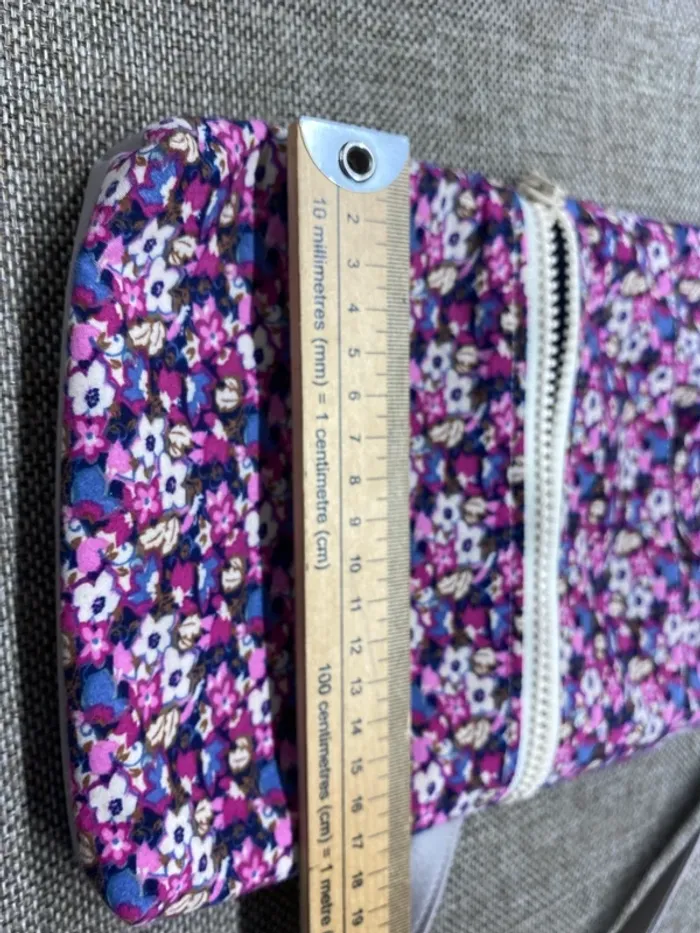 Petit sac à bandoulière et sa pochette à lunettes - photo numéro 8