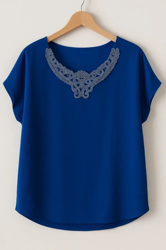 Blouse bleue fluide à col brodé - Taille L