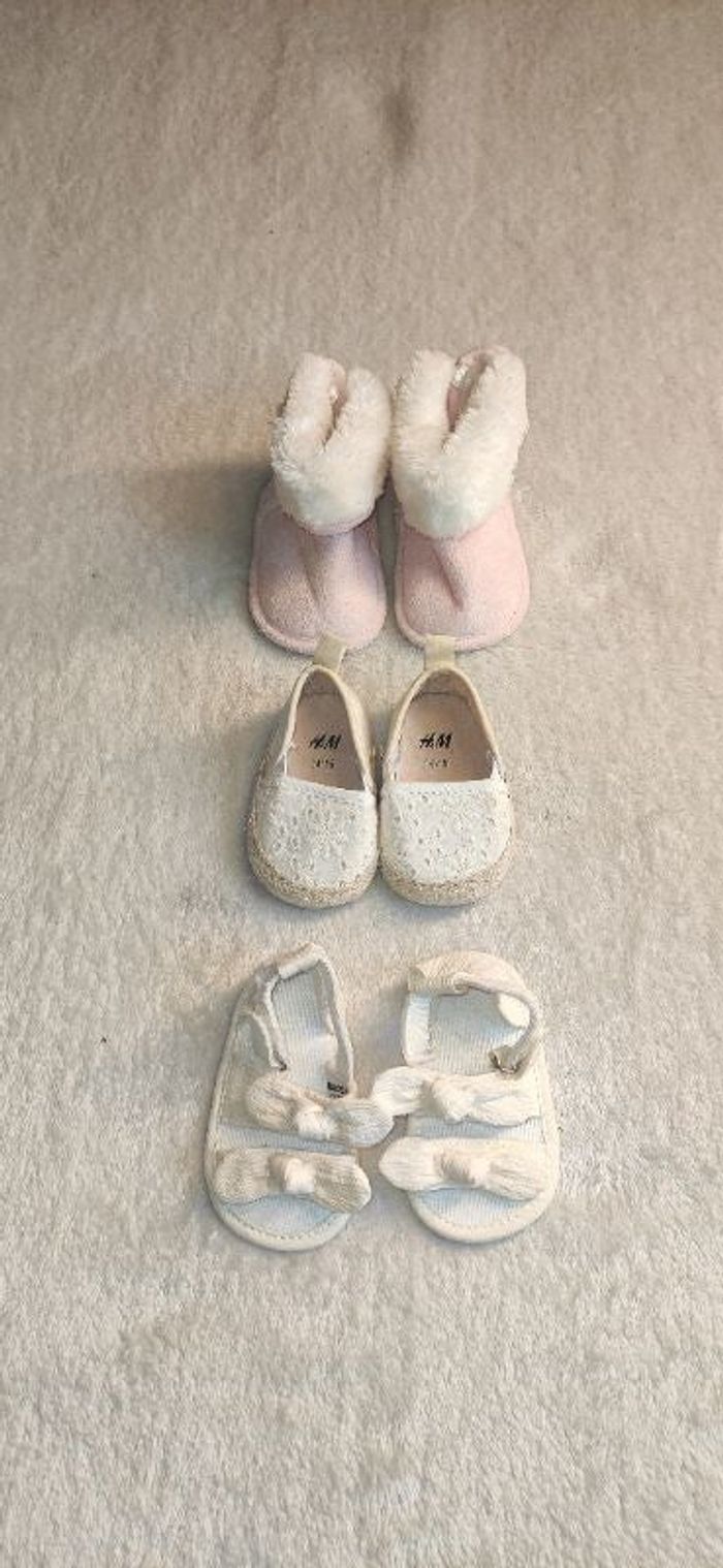 Lot chaussures bébé