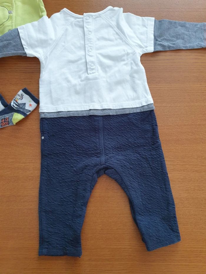 Ensemble 12 mois - photo numéro 3