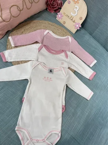 Lot 3 bodies taille 3 mois petit bateau