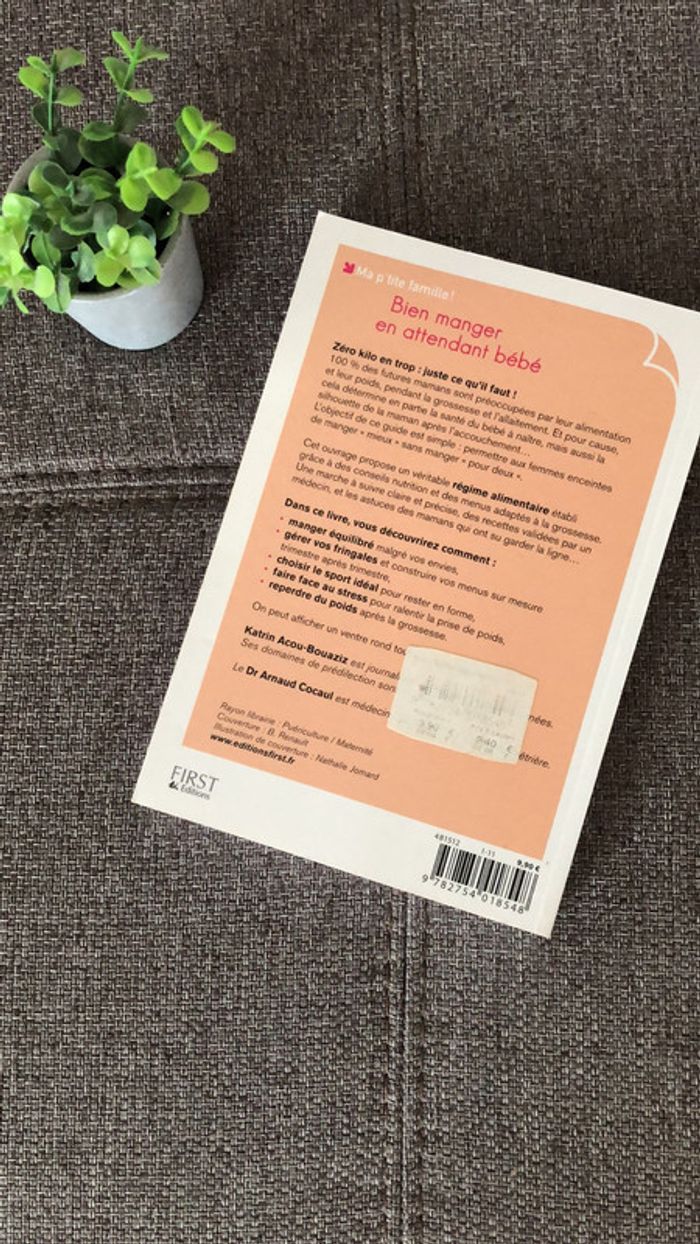Livre sur la grossesse - photo numéro 2