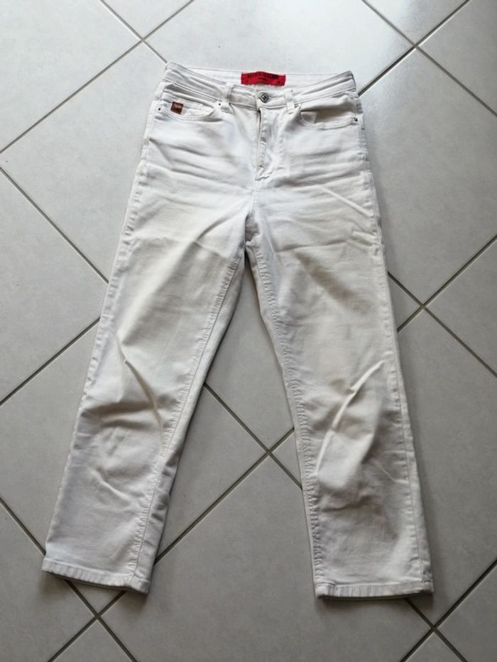 Pantalon 3/4 blanc T 36