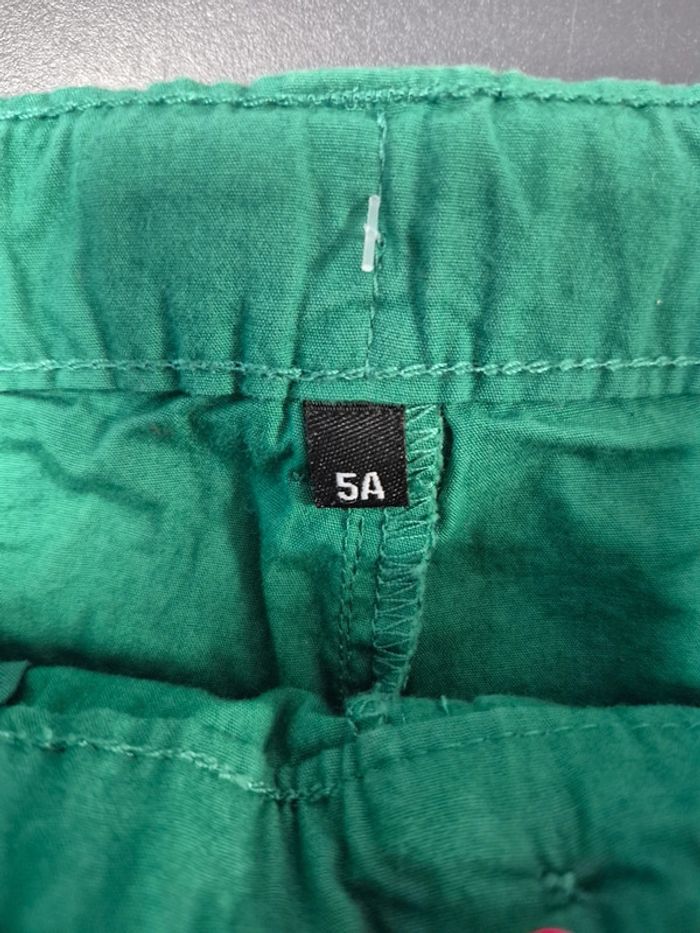 Short garçon taille 5 ans vert - photo numéro 2