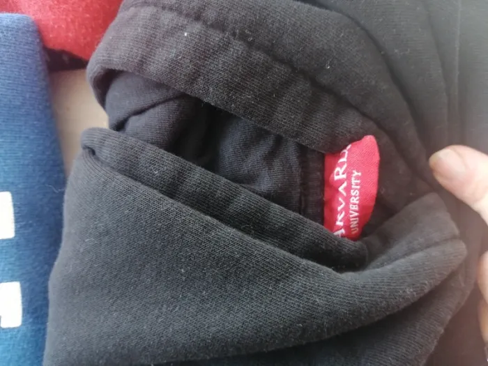 Lot de sweat à capuche sauf 1 - photo numéro 4