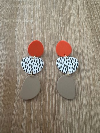 Boucles d’oreilles neuves