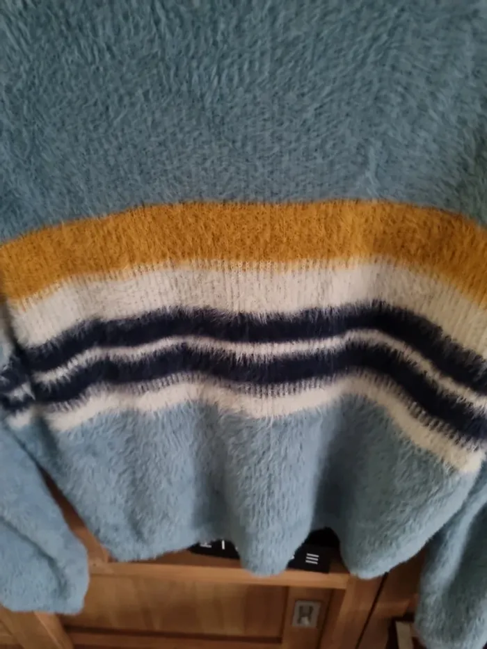 Pull très doux Pull&Bear taille S - photo numéro 2