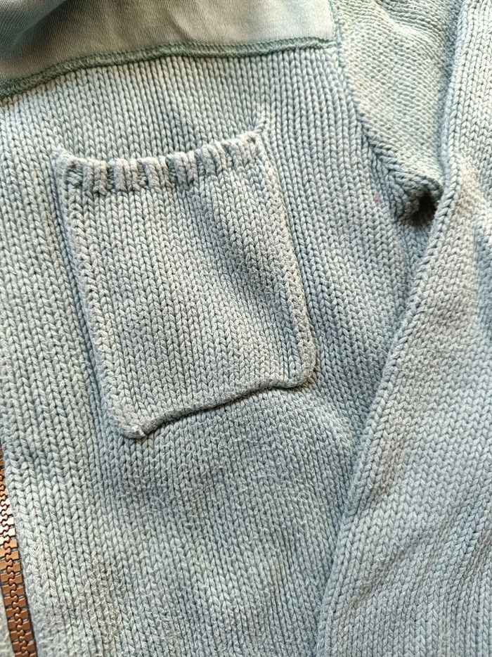Gilet a capuche 🎮 Taille 8 ans - photo numéro 3