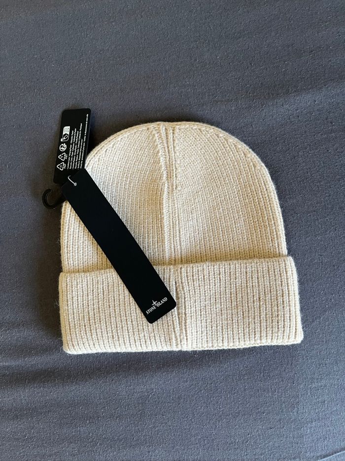 Bonnet Stone Island - photo numéro 2