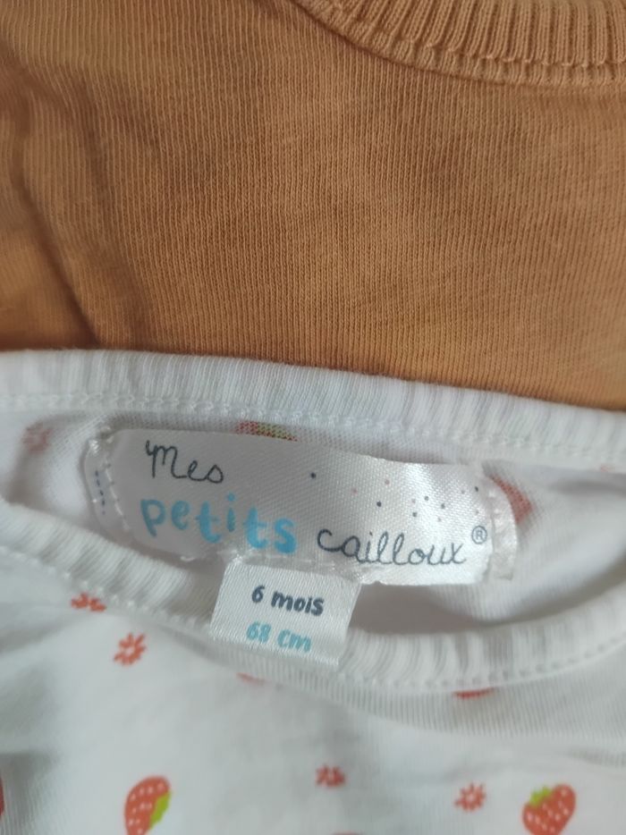 Lots de vêtements pour bébé de 6 mois en bon état. - photo numéro 6