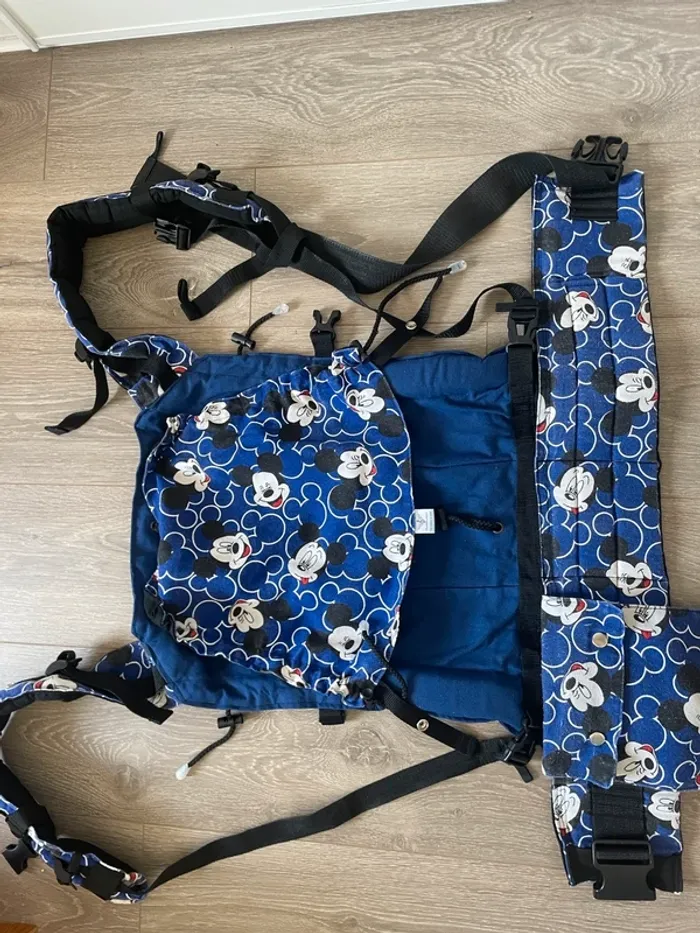 Portage préformé prefo de la couturiere spécialisée Portabebe Mozart Mickey