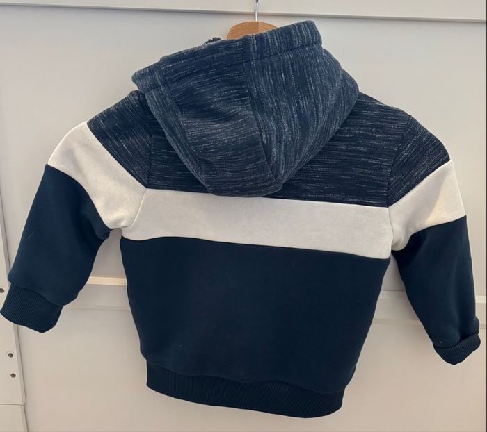 VESTES 2 ans - photo numéro 4