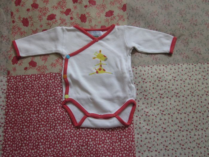 Body croisé manches longues blanc taille Naissance
