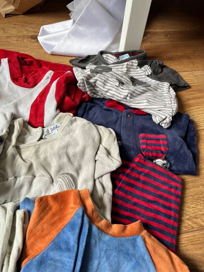 Lot 12 pyjama 18 mois - photo numéro 7