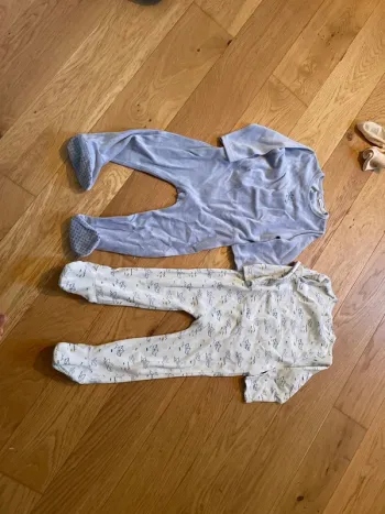 Lot pyjama bout chou