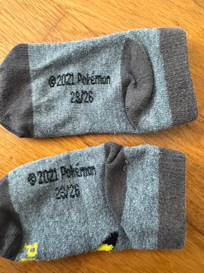 Lot 3 paires de chaussettes Pokémon 23-26 - photo numéro 5