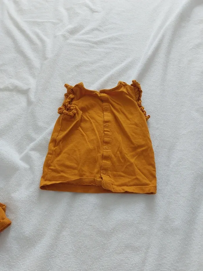 Tee-shirt sans manche 9mois - photo numéro 4