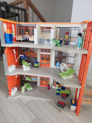 Hôpital playmobil