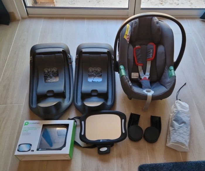 Lot complecoque supports et accessoires CYBEX