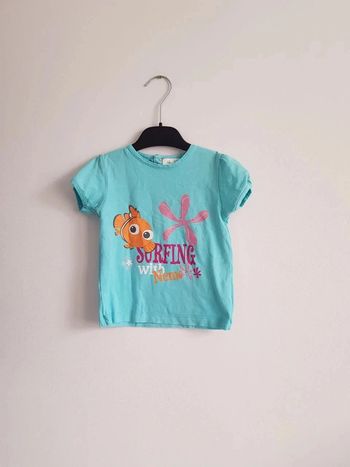 Tee-shirts Disney taille 24 mois