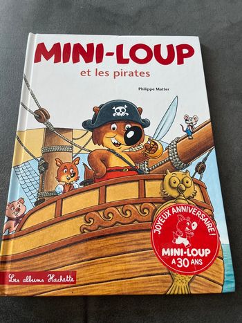 Livre mini loup et les pirates