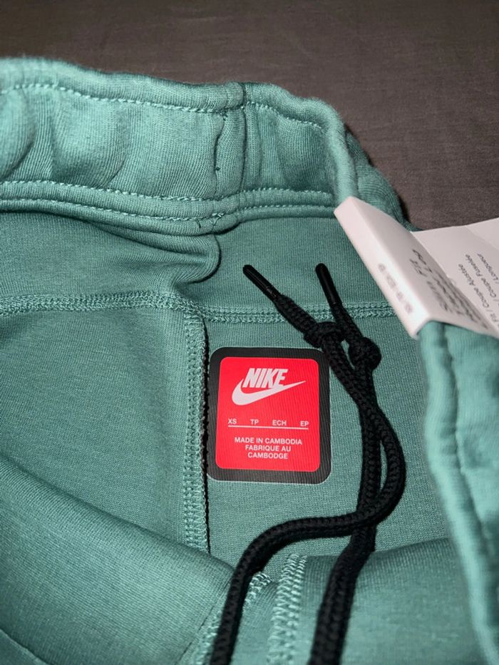Jogging Nike taille XS unisex - photo numéro 5