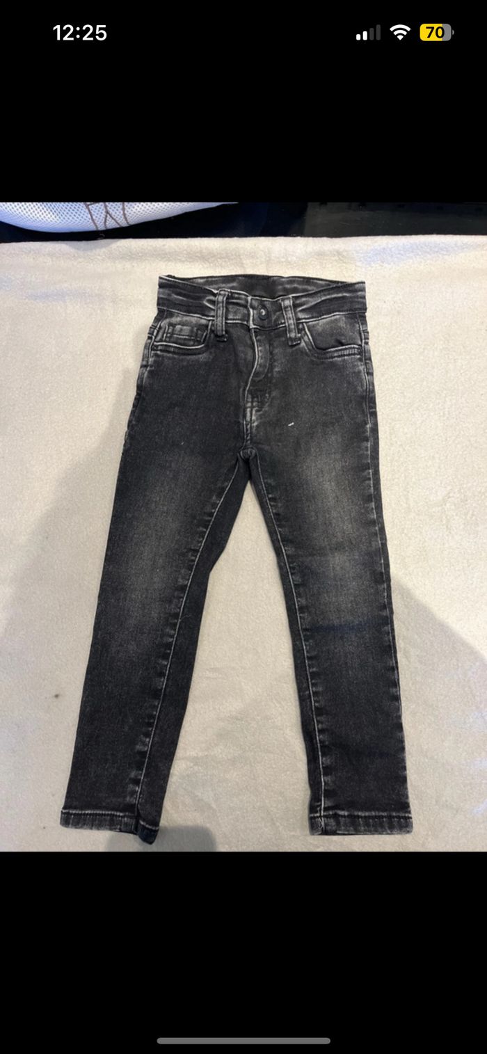 Jean élastique 3 ans