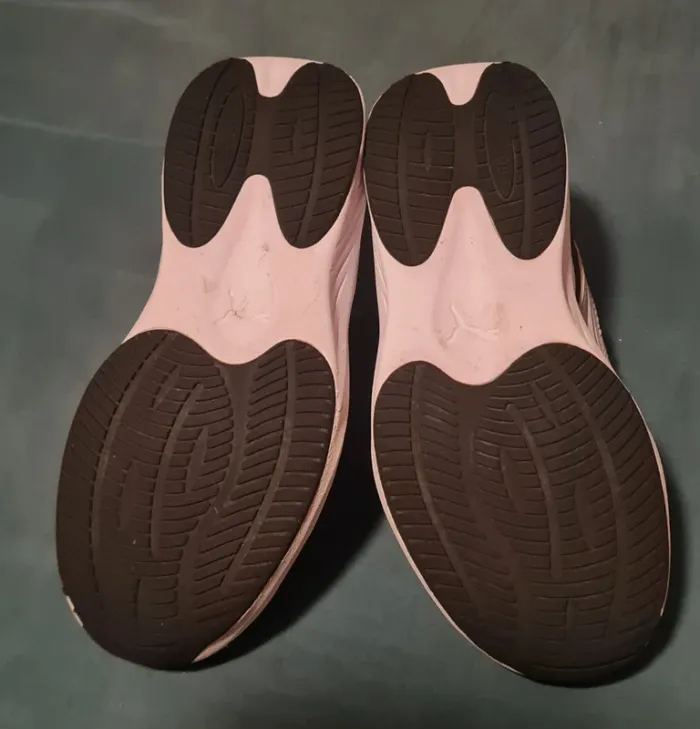 Baskets Puma pointure 32 - photo numéro 5