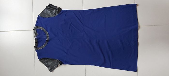 Robe 42 - photo numéro 1