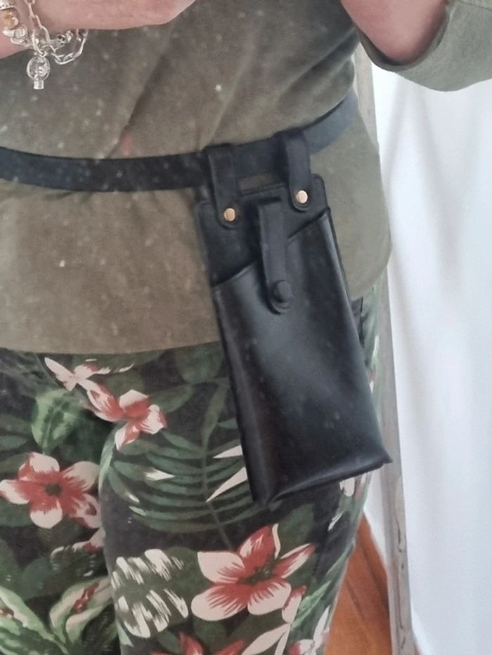 Set de 3 pochettes portées sur ceinture ensemble ou séparément - photo numéro 10