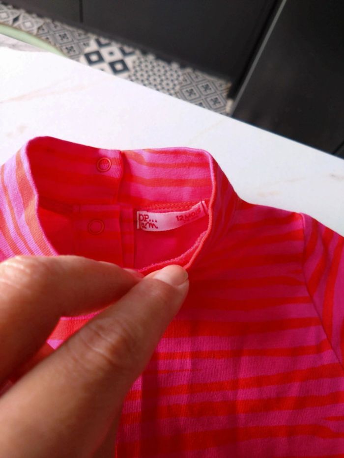 Lot pantalon t shirt bébé fille 12 mois - photo numéro 9