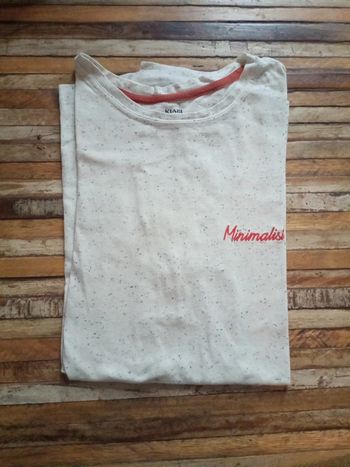 T-shirt Minimaliste