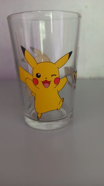 Verre pikachu