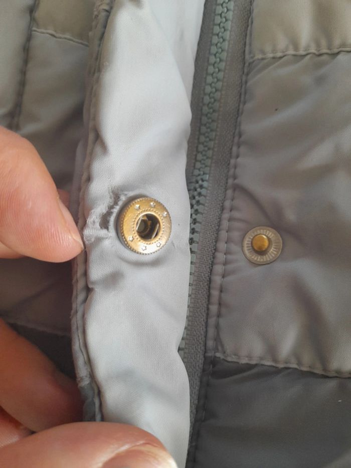 Veste grise 3 ans fatiguée - photo numéro 5