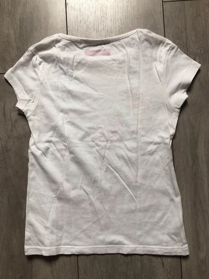 T-shirt 6 ans 🦋 - photo numéro 3