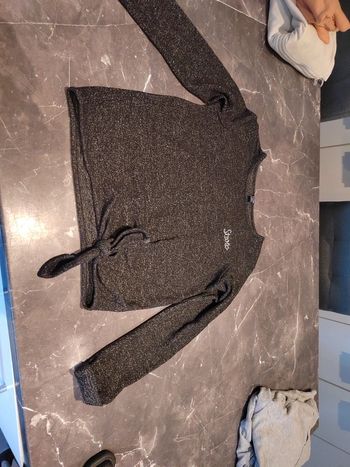 Pull court fille